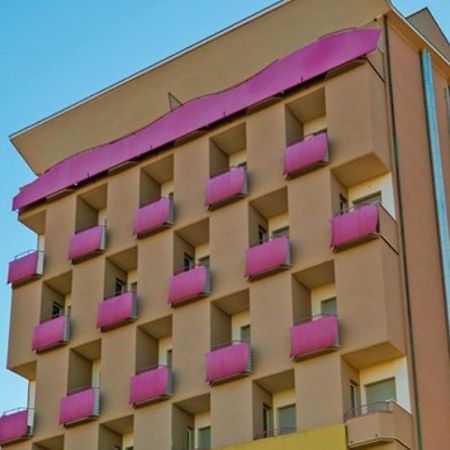 Hotel Atlantic Vista Mare Pesaro Exterior photo