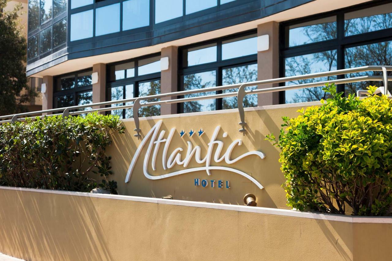 Hotel Atlantic Vista Mare Pesaro Exterior photo
